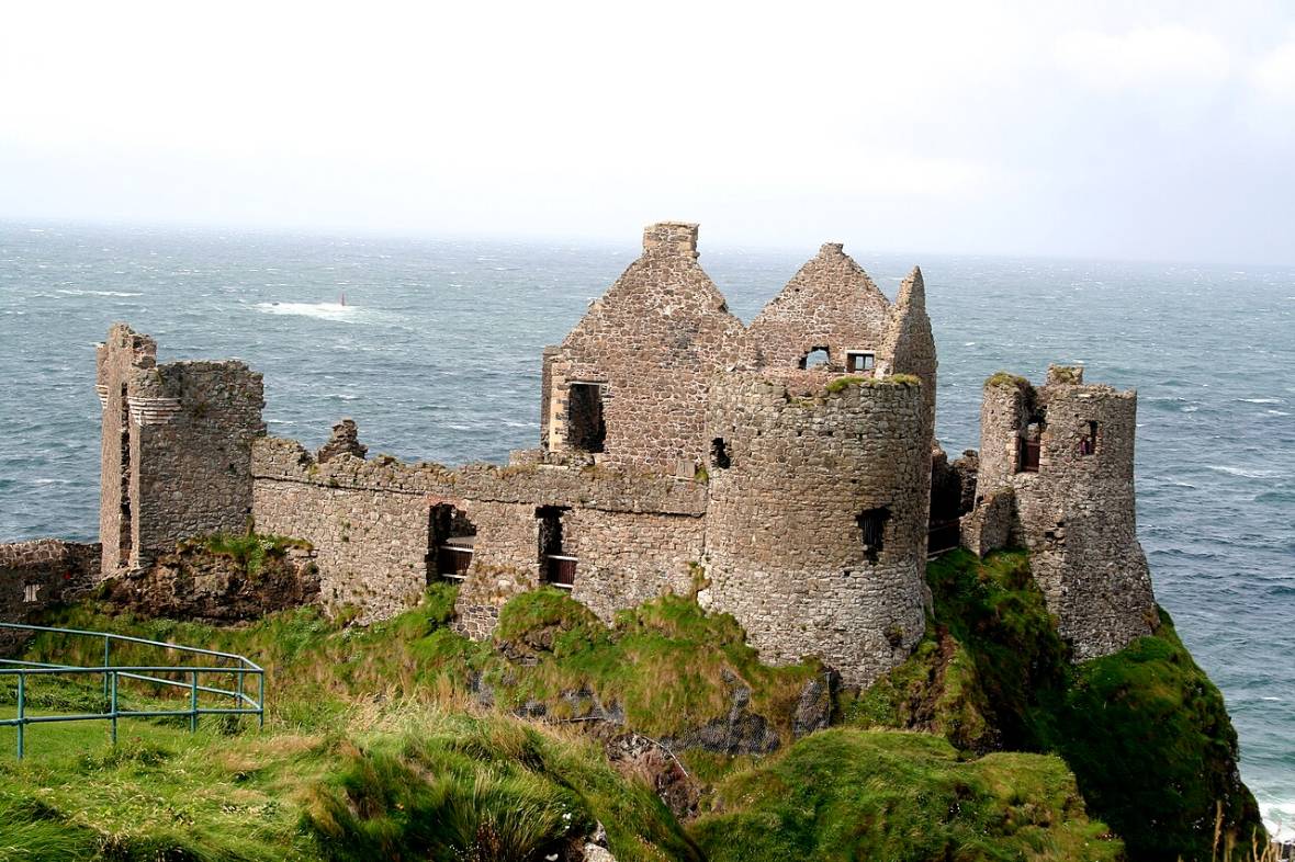 Castillo_de_Dunluce01